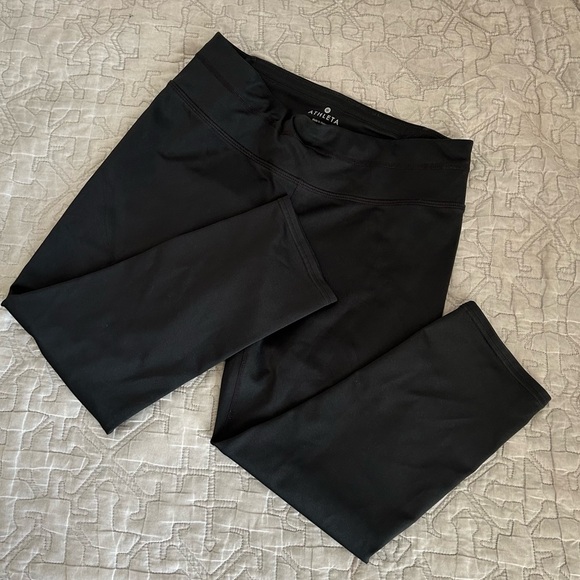 🩷ATHLETA BLACK CAPRI LEGGINGS WORKOUT ESSENTIALS BASIC GYM SIZE SMALL - Picture 4 of 7
